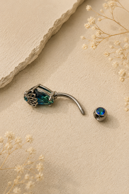 Piercing de Umbigo Lótus Celeste - Aço Cirúrgico