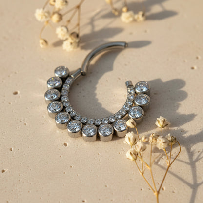 Argola Aurora com Zircônias Duplas em Titânio