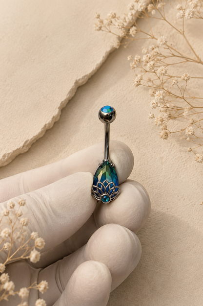 Piercing de Umbigo Lótus Celeste - Aço Cirúrgico